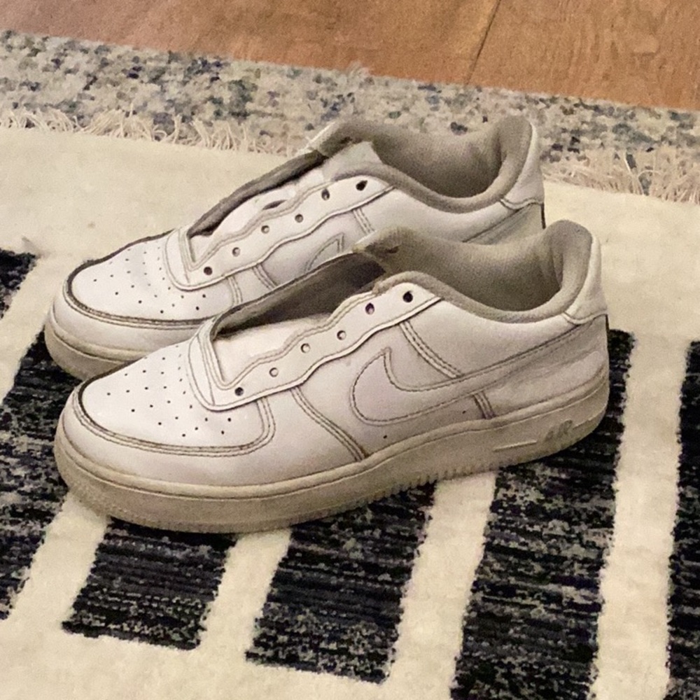 Nike Air Force 1’s LE